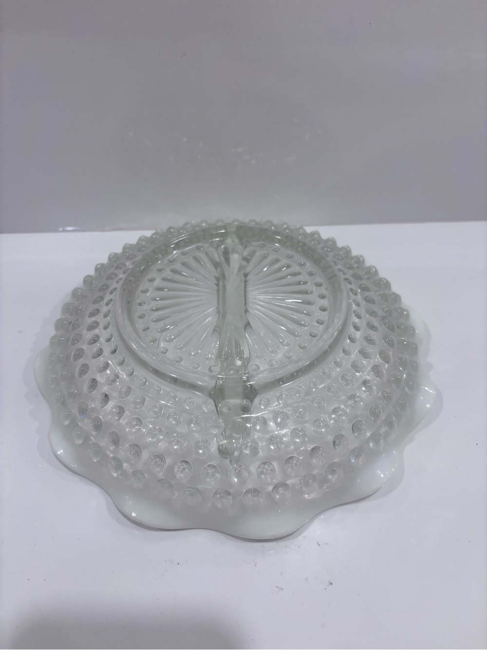 Vintage white milk glass hobnail divided candy relish dish scalloped serving - Picture 3 of 6